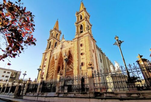 Catedral-de-Mazatlan-2021-e1616942891104